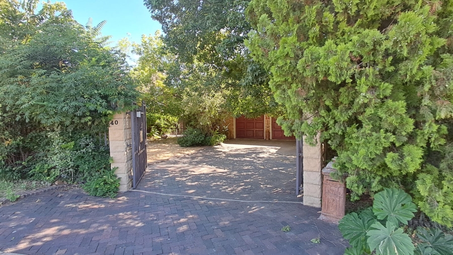 5 Bedroom Property for Sale in Parys Free State